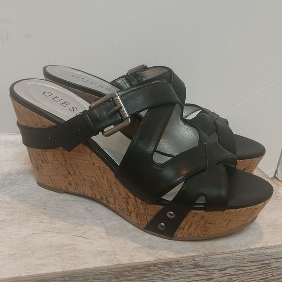👍 Guess Wedge platform Sandals.  S3 - Picture 1 of 7